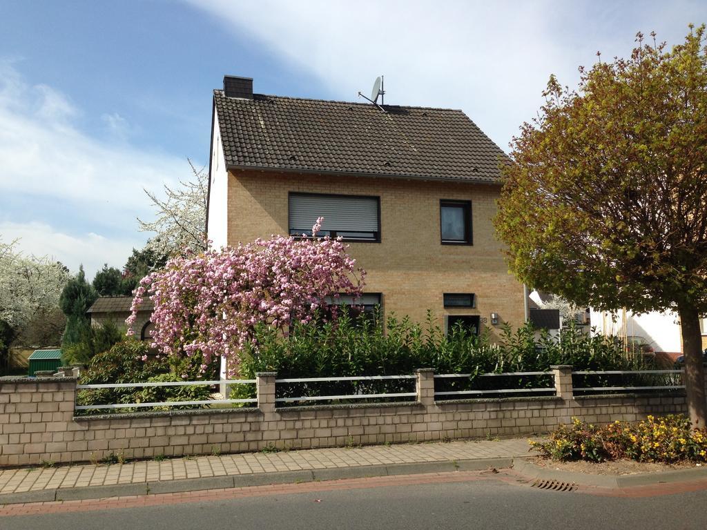 Gaestehaus Peterhoff Birresdorf Esterno foto